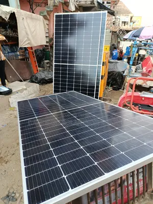 550watt Canadian Solar Panel Halfcourt