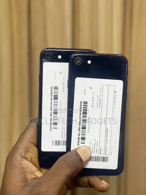 Apple iPhone SE (2022) 64 GB Black