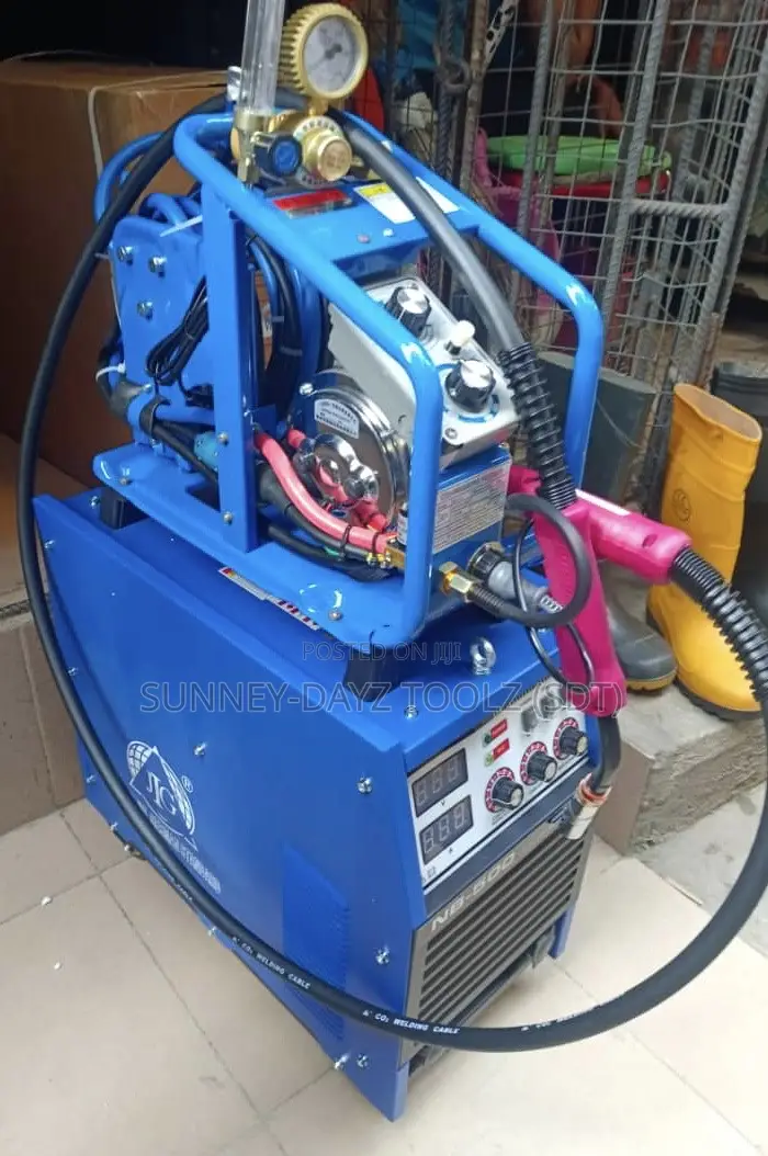 Industrial Welding Machine