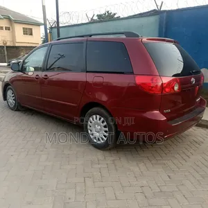 Toyota Sienna CE FWD 2007 Red