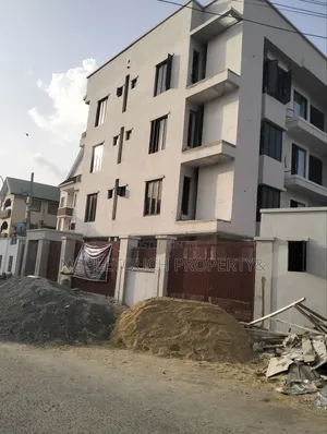 3bdrm Apartment in Ikeja Lagos, Allen Avenue for sale