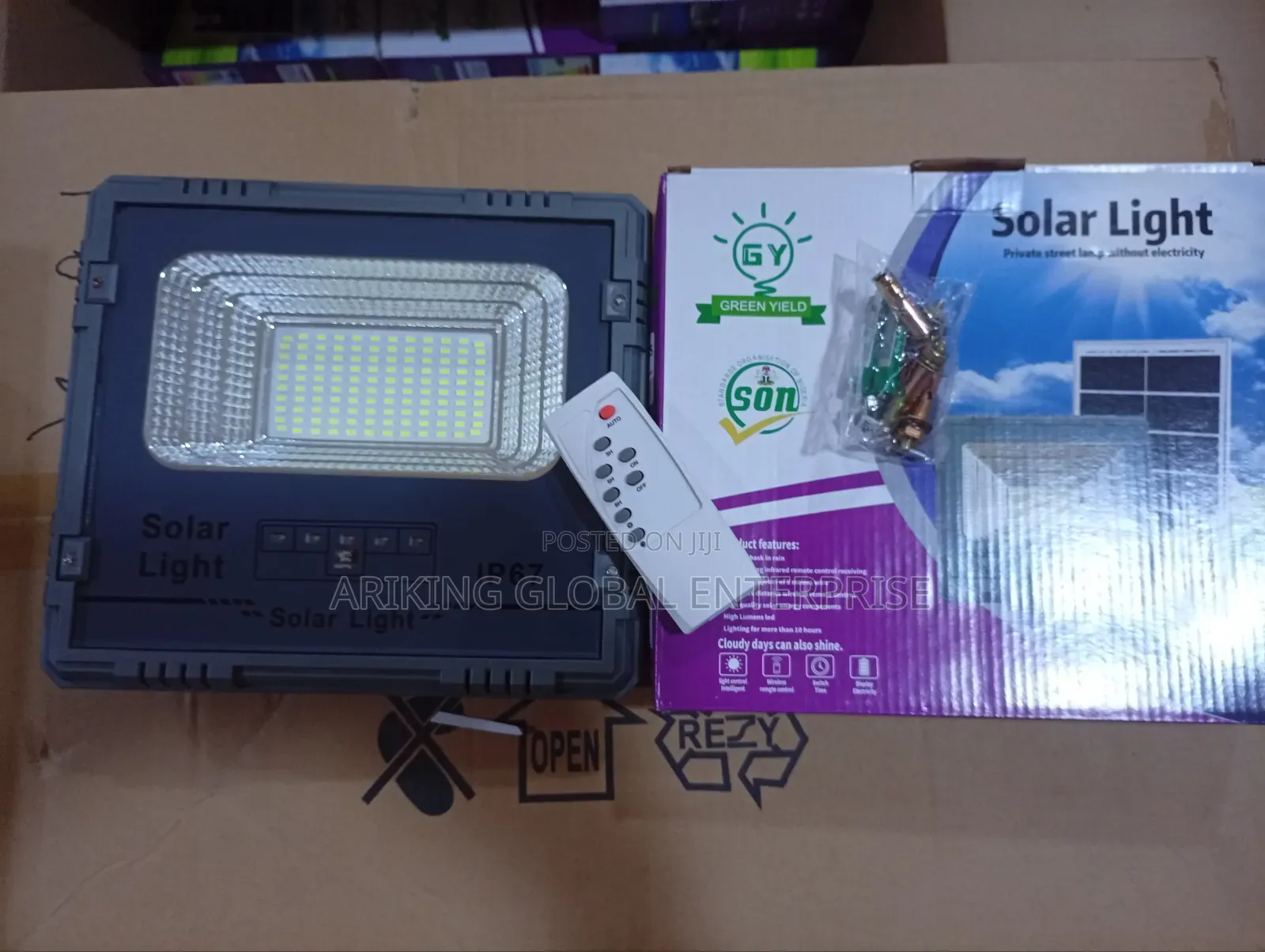 200watts Solar Flood Light With Solar Panel Remote Control.