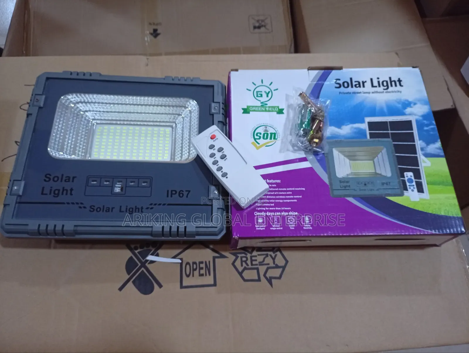 Brand New Green Yield 200watts Solar Lights