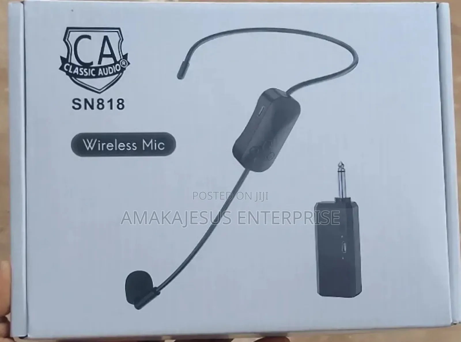 Classic Audio Wireless Microphone With Small Receiver