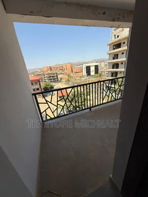 Studio Apartment in Main Mabushi for rent