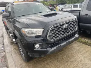Toyota Tacoma 2021 Black