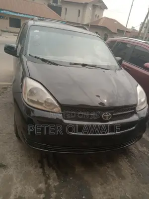 Toyota Sienna LE AWD 2005 Black