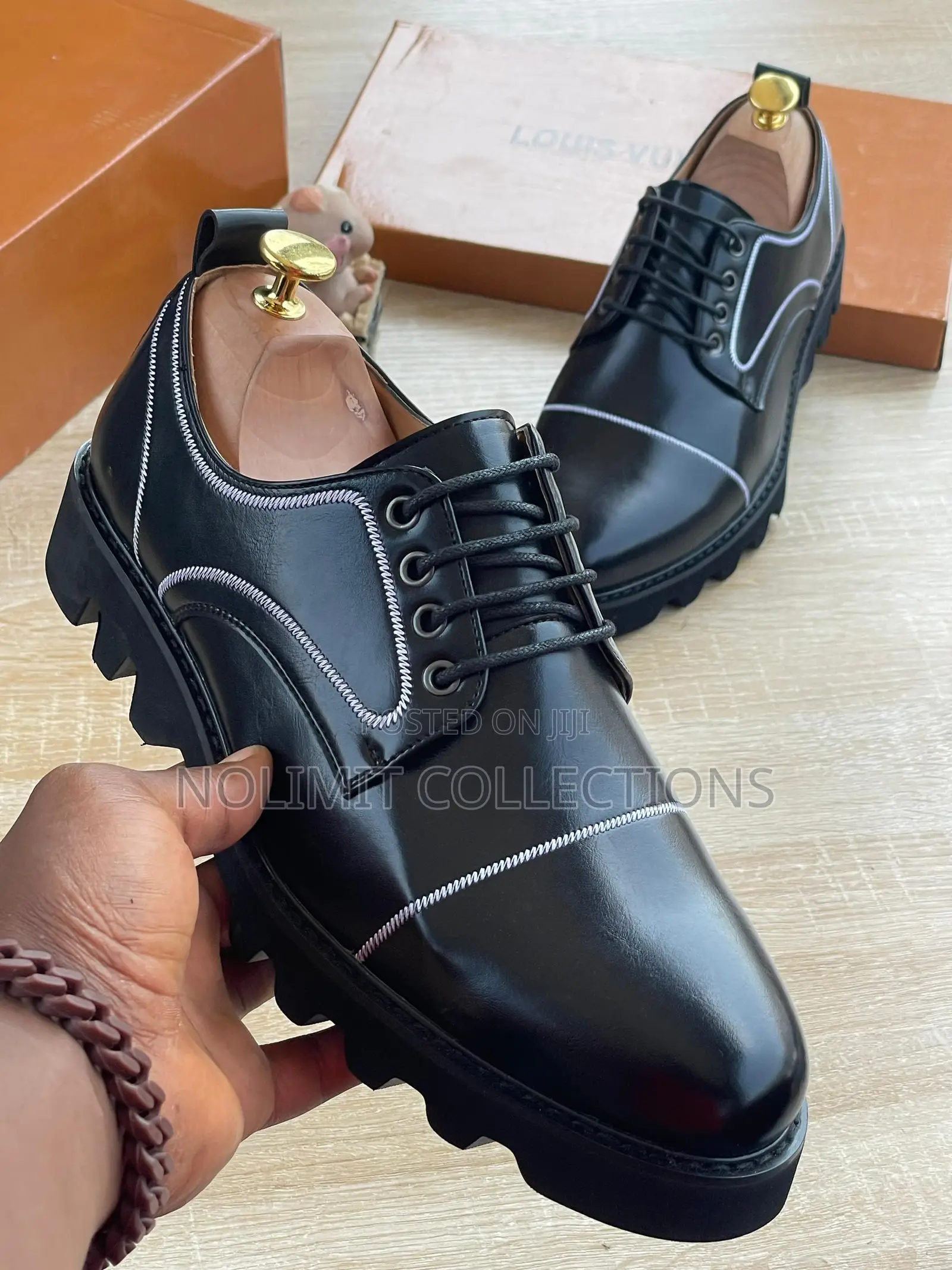 Louis Vuitton Lace Up Formal Derby Shoe