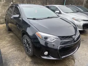 Toyota Corolla S 4dr Sedan (1.8L 4cyl CVT) 2015 Black