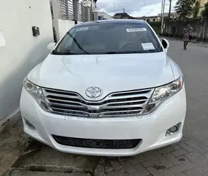 Toyota Venza V6 AWD 2010 White