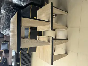 Sides Stool for Rooms