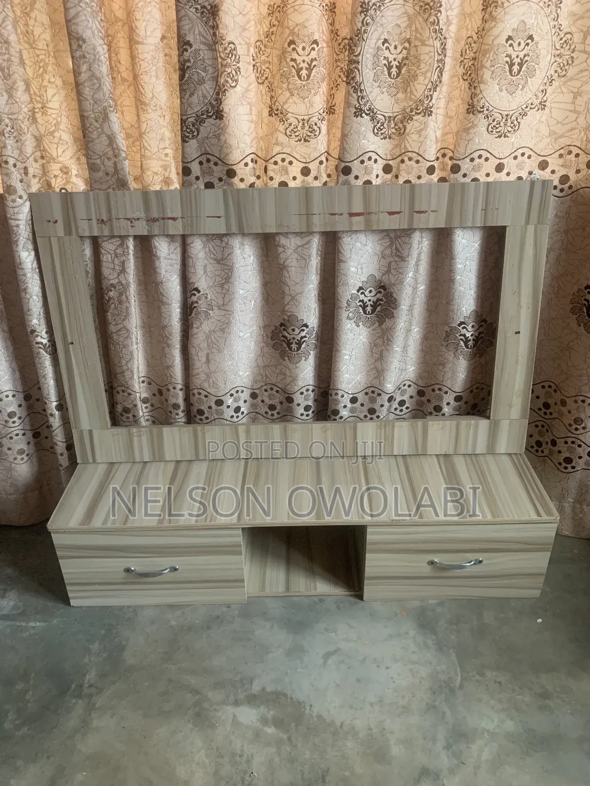 Saloon Drawers/Mirror Frame