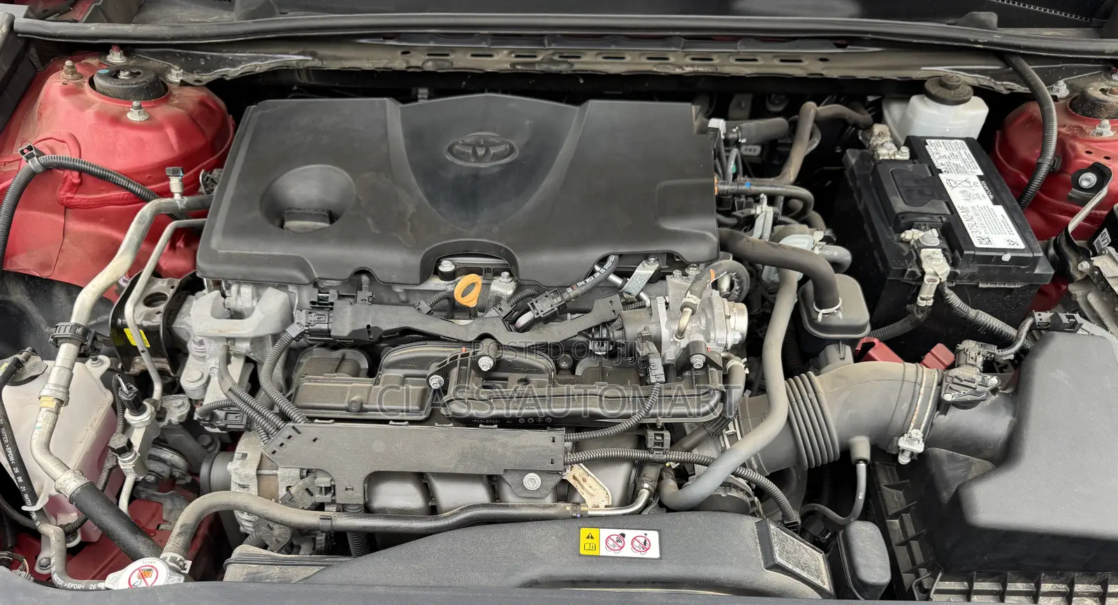 Toyota Camry SE 2022 Red
