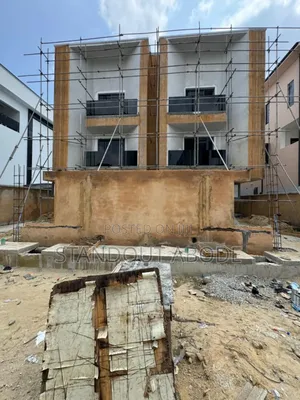 4bdrm Duplex in In An Estate, Ikeja GRA for sale
