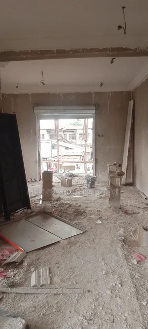 Double Shop for Rent in Agbani Road