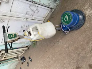 Tile Scrubbing Machine