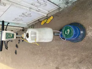 Tile Scrubbing Machine