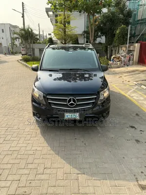 Mercedes-Benz Metris 2.0 FWD 2019 Black