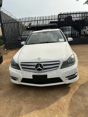 Mercedes-Benz C300 Luxury 4Matic Sedan AWD (3.5L 6cyl 7A) 2013 White