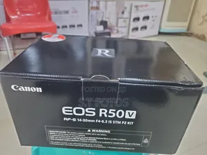 Canon Eos R50v With 14-30mm Rf