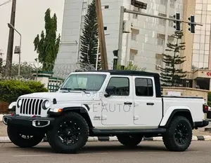 Jeep Wrangler 2022 White