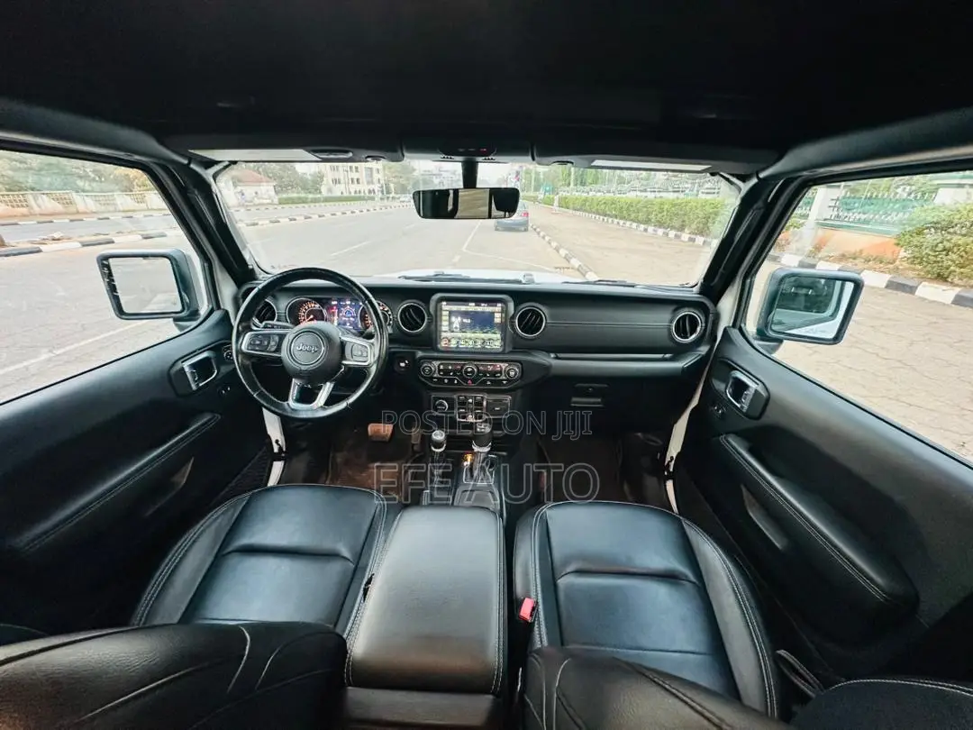 Jeep Wrangler 2022 White