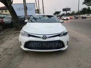 Toyota Avalon XLE Premium 4dr Sedan (3.5L 6cyl 6A) 2015 White