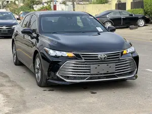 Toyota Avalon XLE FWD Sedan (3.5L V6 8A) 2019 Black