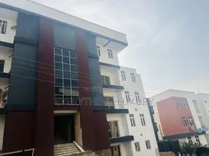 3bdrm Block of Flats in Dantata, Gwarinpa for rent