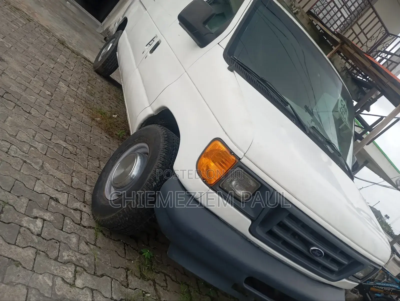 Ford E350 2006 White