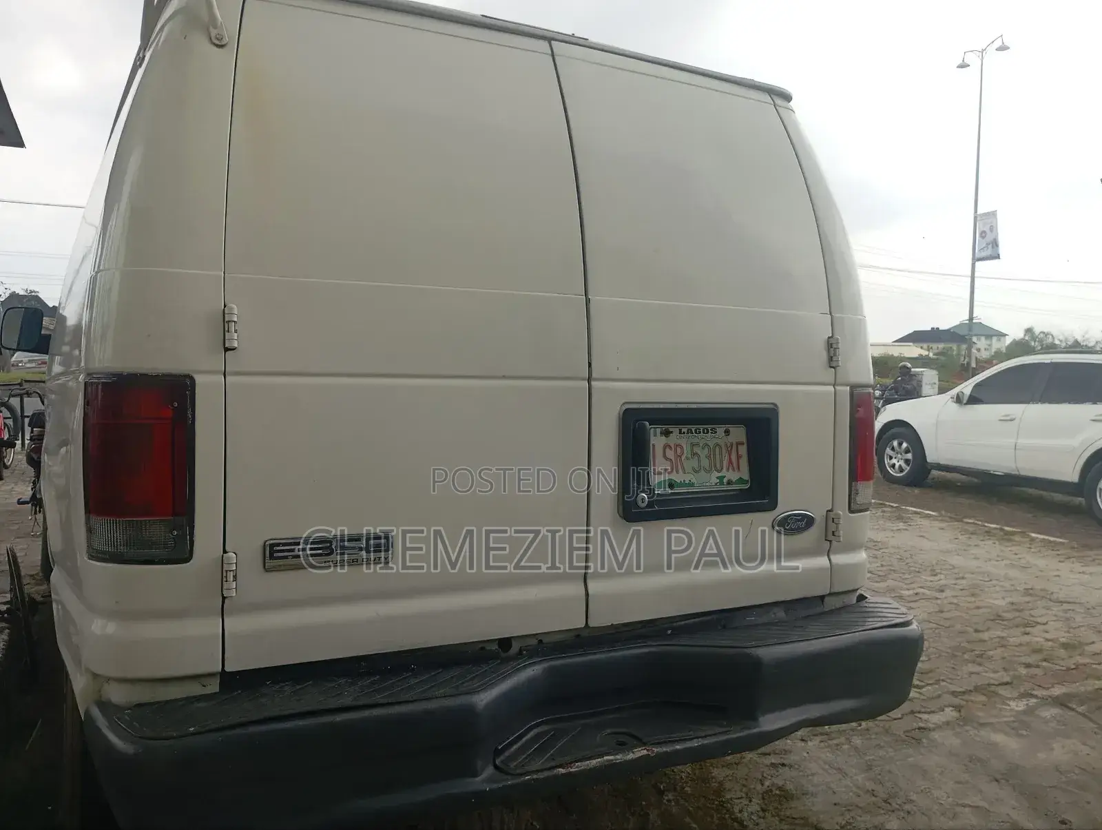 Ford E350 2006 White