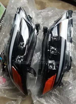 Toyota Camry 2010 Headlamp (Conversion Type)