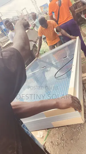 600watts Solar Panel Jinko Brand New New With Affordable Price