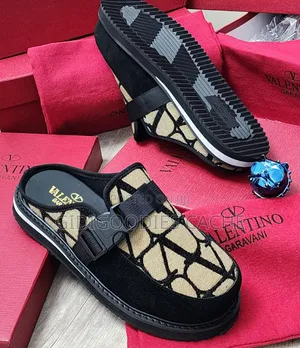 Valentino Mules
