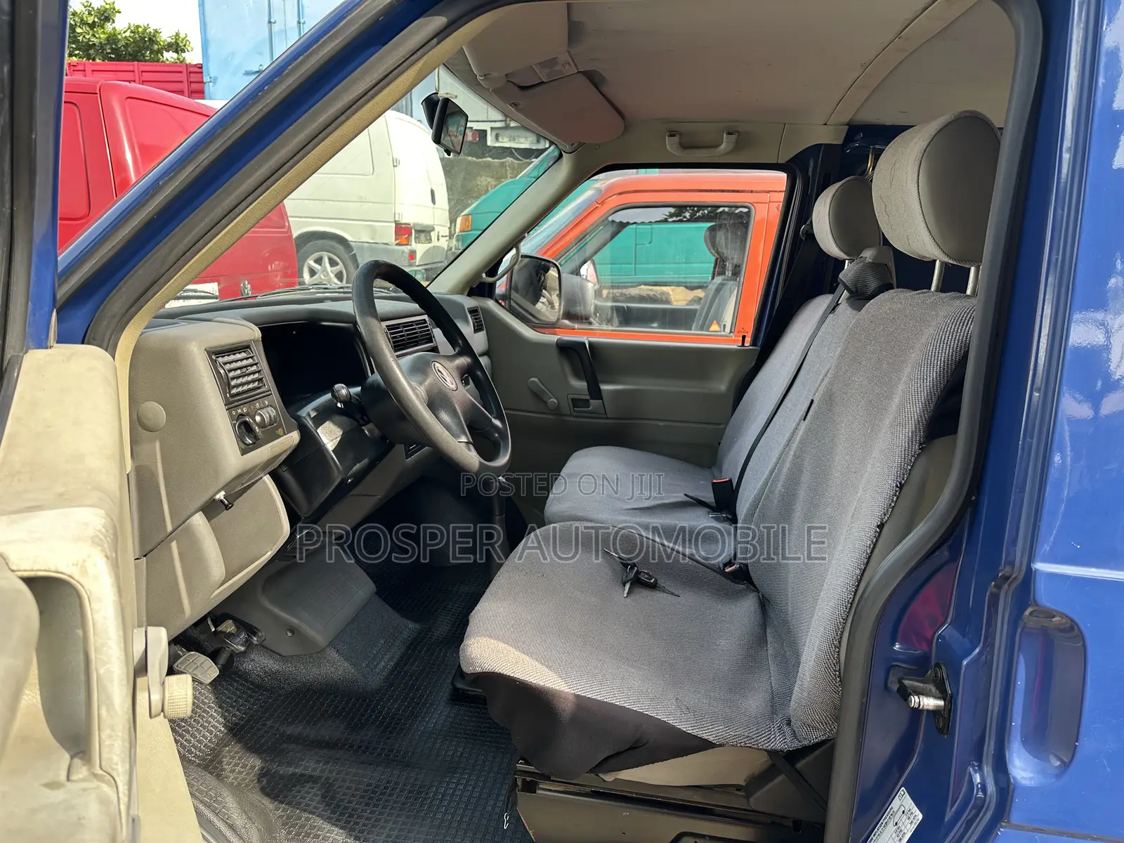 Volkswagen Transporter 2005 Blue