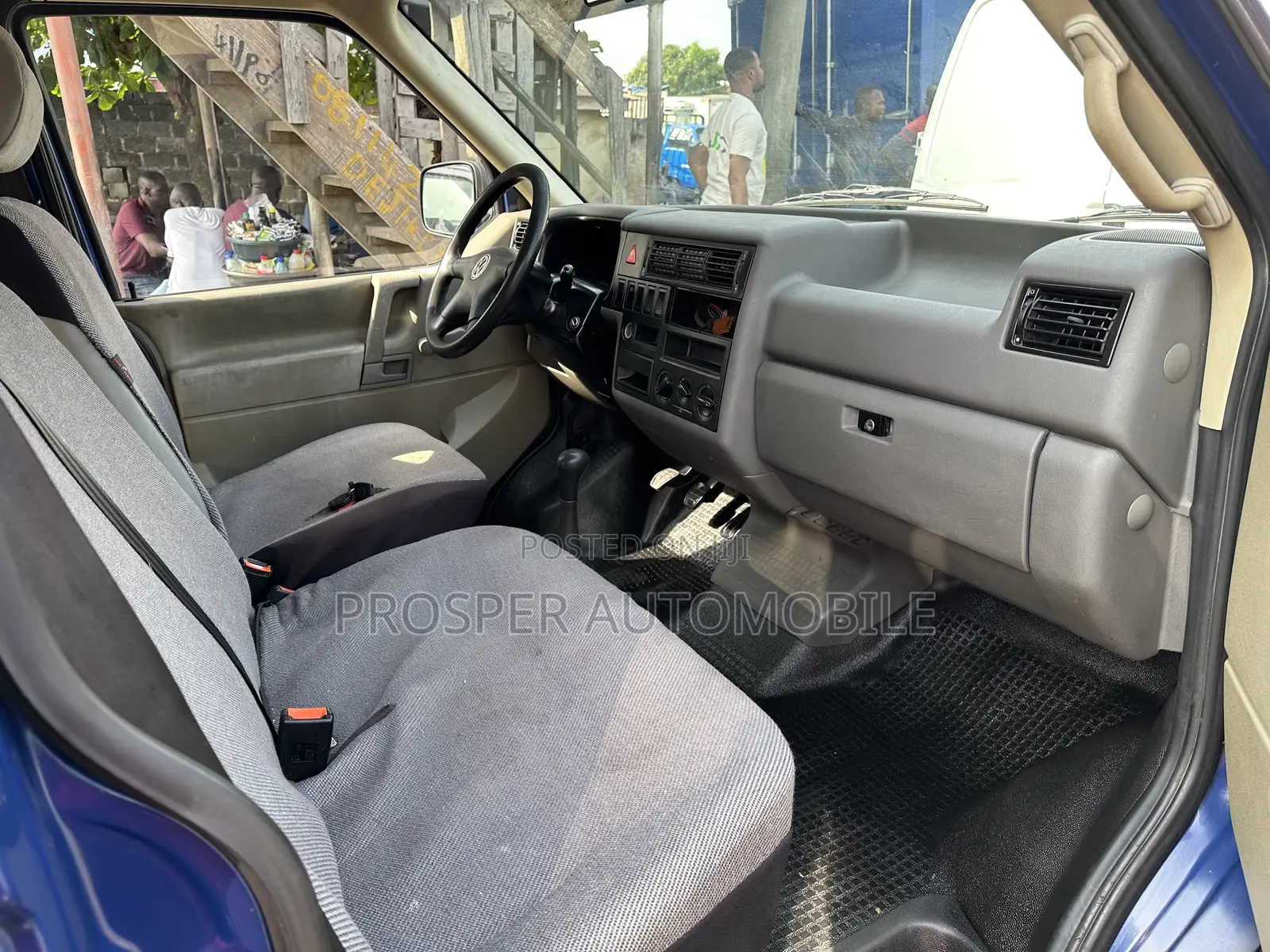 Volkswagen Transporter 2005 Blue