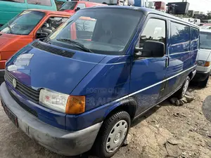 Volkswagen Transporter 2005 Blue