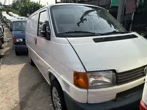 Volkswagen Transporter 2005 White