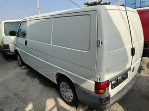 Volkswagen Transporter 2005 White