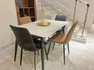 High Quality 4 Seater Dining Table
