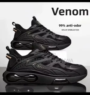 Quality Shining Black Sneakers