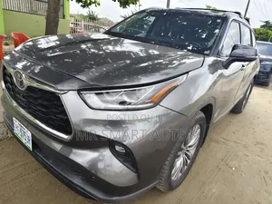 Toyota Highlander Platinum 2021 Gray