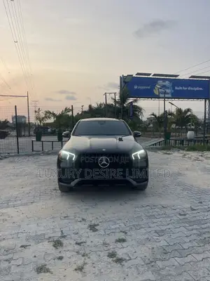 Mercedes-Benz GLE-Class 2021 Blue