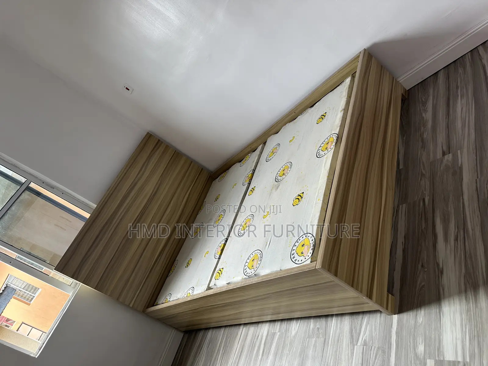 Bedframe 4.5by6
