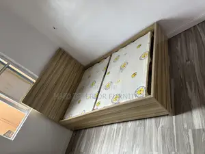 Bedframe 4.5by6