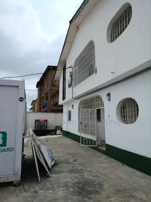 3bdrm Block of Flats in Unity Estate Off, Alimosho for sale