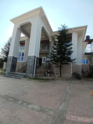5bdrm Duplex in Apo District for rent