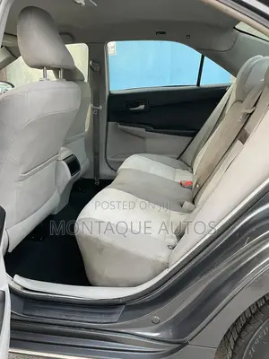 Toyota Camry SE 4dr Sedan (2.5L 4cyl 6A) 2012 Gray