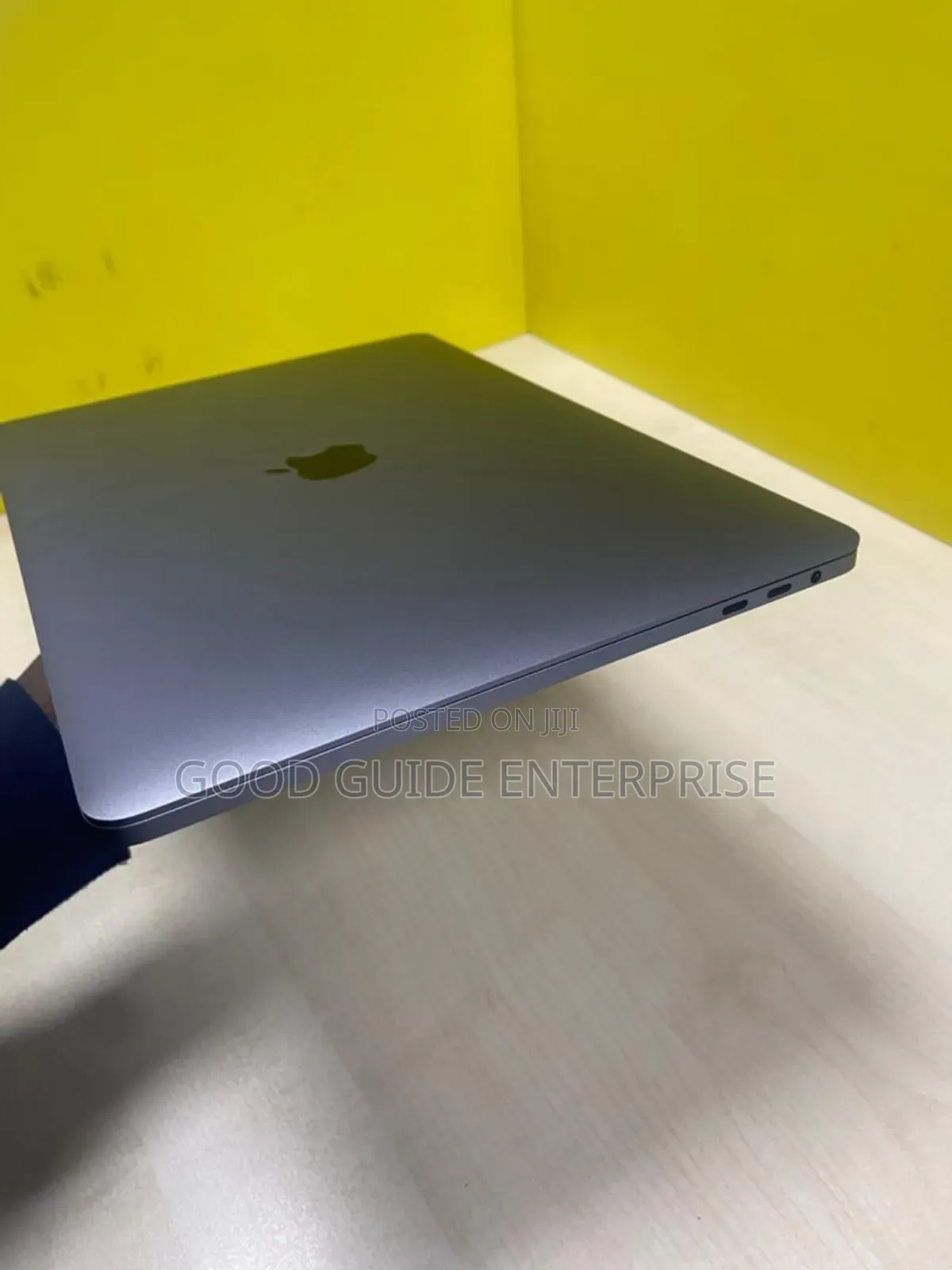 Laptop Apple MacBook 2017 8GB Intel Core I5 SSD 256GB