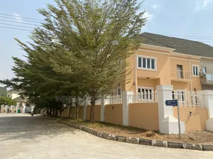 4bdrm Duplex in River Park Estate, Lugbe District for sale